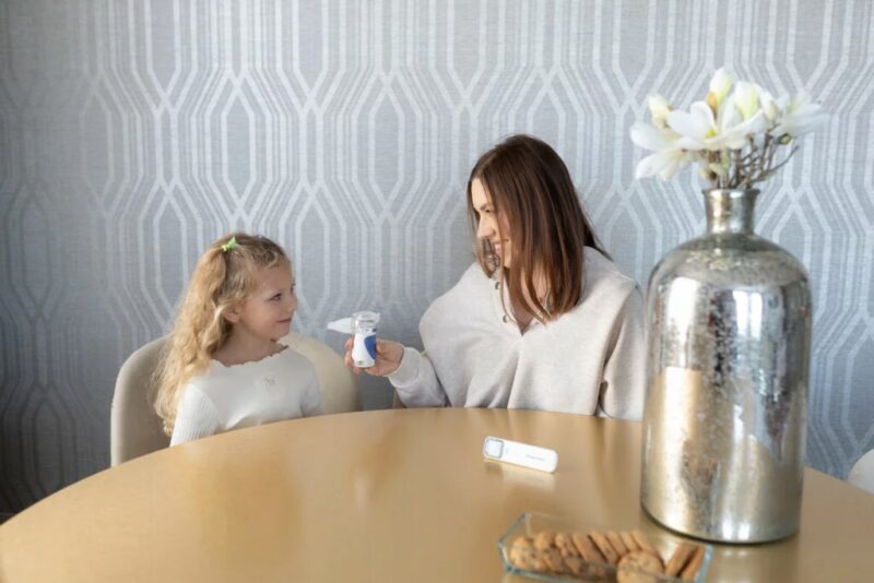 Mobilny-Inhalator-Nebulizer-siateczkowy-typu-Mesh-Balanssen-YM-3R9-Kolor-bialy